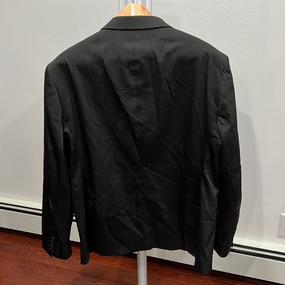 Black suit jacket! - Picture 2 of 2